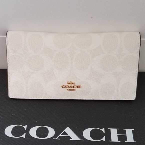 bifold wallet coach